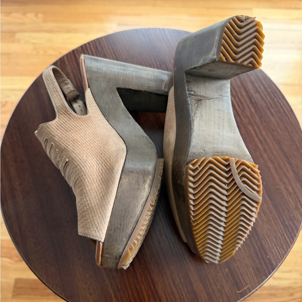 Rachel Comey Tan Peep-Toe Mules 🤎 Size 7 🤎 Bedt Offer Accepted! - Picture 7 of 11